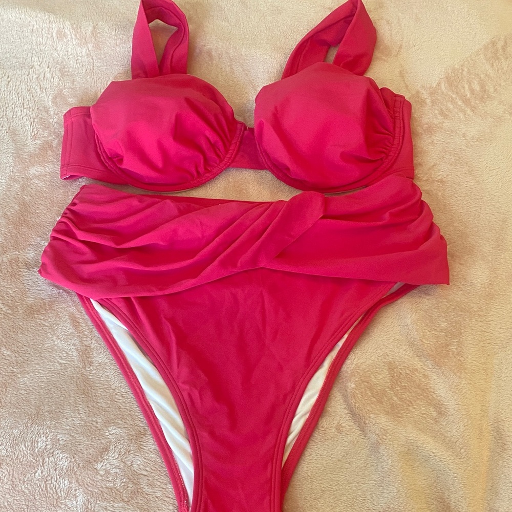 Women's Hot Pink Bikini Set - Classic Underwire Top & High-Cut Bottom